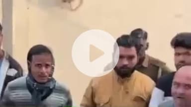 आंवला: आंवला में बेटे ने पिता पर जानलेवा हमला किया, कमरे में बंद कर पीटा, पुलिस ने किया बचाव