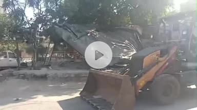 लाडपुरा: कोटा में नगर निगम की बड़ी कार्रवाई, कई क्षेत्रों में अतिक्रमण हटाकर राहगीरों को दी राहत, पुलिस जाप्ता रहा मौजूद