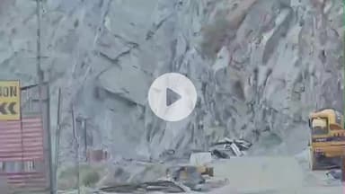 टापरी: किन्नौर के उरनी ढांक के समीप पुराने सड़क मार्ग को किया जा रहा ठीक, प्रशासन लगातार कर रहा है काम