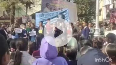 बांदा: भगवती प्रसाद बालिका इंटर कॉलेज की छात्राओं ने नुक्कड़ नाटक के माध्यम से यातायात नियमों के प्रति आम जनमानस को जागरूक किया