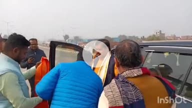 डुमरांव: बैकुंठपुर विधायक मिथिलेश कुमार तिवारी का नया भोजपुर में आगमन, कार्यकर्ताओं ने किया स्वागत