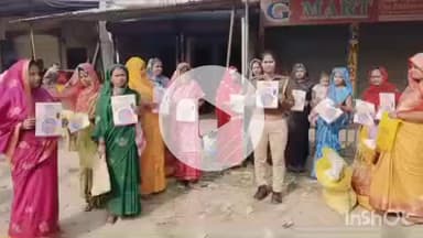 बलरामपुर: थानों में गठित महिला सुरक्षा दल ने विभिन्न स्थानों पर महिलाओं एवं बालिकाओं से किया संवाद