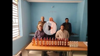 नबीनगर: बड़की सलैया में शराब तस्करी पर पुलिस ने की बड़ी कार्रवाई, 11 लीटर से ज्यादा शराब के साथ एक व्यक्ति को किया गिरफ्तार