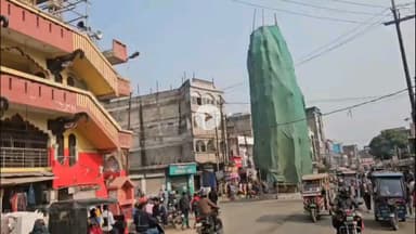 गिरिडीह: गिरिडीह नगर निगम और यातायात पुलिस ने नेता जी चौक से काली बाड़ी तक अतिक्रमण के खिलाफ चलाया संयुक्त अभियान