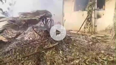 पडरौना: रामकोला नारायणपुर चरगांवा में शॉर्ट सर्किट से लगी भीषण आग, फर्नीचर दुकान और घर का लाखों का सामान जलकर खाक