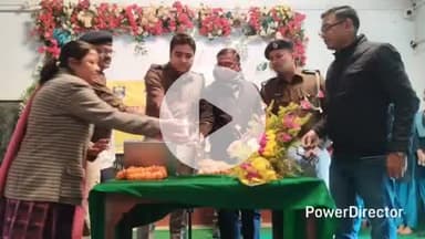 कटिहार: गाँधी हाईस्कूल में साइबर थाना पुलिस ने स्कूली बच्चों और अभिभावकों को साइबर सुरक्षा के प्रति किया जागरूक