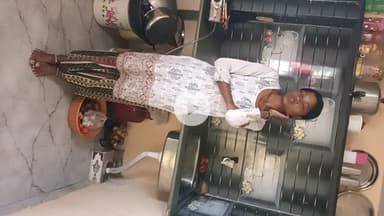 bhai ye seeta naam ki meri sali hai jo ki bohot jhot bolti hai mera sone ka lokit aor mobile chori kar ke bhagi thi 
aor