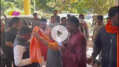 सागर नगर: सीधी सिविल सर्जन को हटाने की मांग, शिवसेना ने कलेक्टर कार्यालय में उप मुख्यमंत्री को सौंपा ज्ञापन