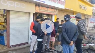 सागर नगर: नगर निगम की लापरवाही से तुलसीनगर वार्ड में मोबाइल दुकान में लाखों का नुकसान, निगम अध्यक्ष वृंदावन अहिरवार पहुंचे