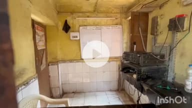 डुमरांव: डुमरांव स्टेशन पर पूछताछ काउंटर बदहाल, ट्रेनों की सटीक जानकारी नहीं मिल रही, ज़िम्मेदार अक्सर गायब रहते हैं