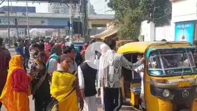 मथुरा: मथुरा में ई-रिक्शा चालकों का विरोध प्रदर्शन चौथे दिन भी जारी, हड़ताल जैसे हालात