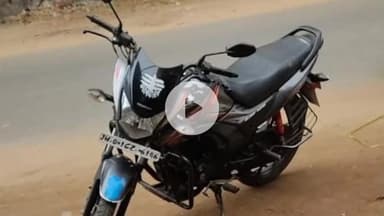 लोहरदगा: लोहरदगा के साप्ताहिक बाजार से मोटरसाइकिल चोरी, सदर थाने में शिकायत दर्ज