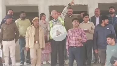 मैरवा: भोपतपुरा में ₹568.84 करोड़ की लागत से बन रहे मेडिकल कॉलेज का डीएम ने किया निरीक्षण