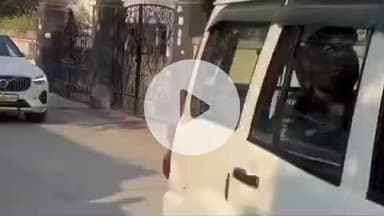 अम्बाला: अंबाला में मंत्री विज की कार को टक्कर, हरियाणा पुलिस का ड्राइवर काले रंग की गाड़ी लेकर काफिले में घुसा