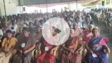 மொடக்குறிச்சி: பேருந்து நிலையம் பகுதியில் உள்ள தனியார் திருமண மண்டபத்தில் பாஜக எஸ் ஐ ஆர் குறித்து ஆலோசனை கூட்டம்