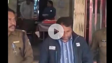 खंडवा नगर: खंडवा में फिनो फाइनेंस बैंक के ब्रांच मैनेजर गिरफ्तार, ग्राहकों से ₹1.68 लाख की धोखाधड़ी का आरोप