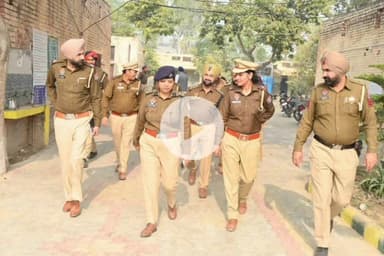 ਰਾਮਪੁਰਾ ਫੂਲ: ਪਿੰਡ ਹਮੀਰਗੜ ਵਿਖੇ ਚੋਣਾਂ ਨੂੰ ਲੈਕੇ ਅਮਨੀਤ ਕੌਂਡਲ ਨੇ ਸੁਰੱਖਿਆ ਸੰਬੰਧੀ ਜਾਇਜਾ ਲਿਆ