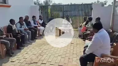 बलरामपुर: गोविंद बाग स्थित कैंप कार्यालय पर सदर विधायक पलटूराम ने जनता दर्शन में सुनी क्षेत्रवासियों की समस्याएं