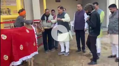 चूरू: प्रदेश सरकार के दो वर्ष पूर्ण होने पर हनुमानगढ़ी गौशाला में जिला स्तरीय गौसेवा कार्यक्रम का आयोजन