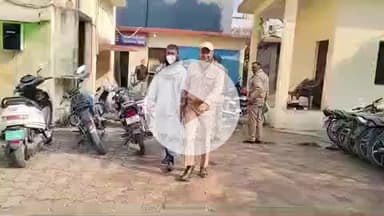 रूड़की: रेलवे स्टेशन से अवैध रूप से रह रहे एक अफगानी नागरिक को किया गया गिरफ्तार, देवबंद में रहकर करता था पढ़ाई