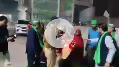 बुलंदशहर: सहायक पुलिस अधीक्षक ने भाकियू महाशक्ति के राष्ट्रीय कार्यालय पर गरीबों को कंबलों का वितरण किया