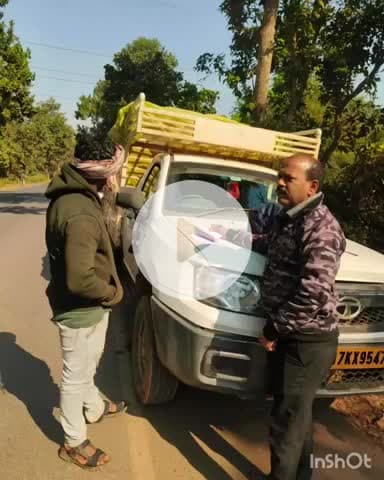 जगदलपुर: आड़ावाल रेलवे क्रॉसिंग के पास एक पिकअप से जब्त किया गया ₹66,632 मूल्य का 70 बोरी धान