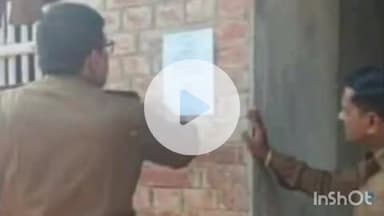 सत्तर कटैया: बिहरा थाना द्वारा फरार एक आरोपी के घर पर इश्तेहार चिपकाया गया