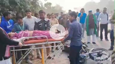 शाहजहांपुर: हरदोई बाईपास पर भीषण सड़क हादसा, सपा महानगर अध्यक्ष ने रुककर बुलवाई एंबुलेंस, घायल महिला को भेजा अस्पताल