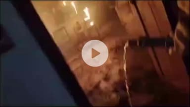 इटावा: सिविल लाइन इलाके के इटावा प्रखंड निचली गंग नहर कार्यालय में अज्ञात कारणों से लगी आग, सरकारी फाइलें जलकर हुईं राख