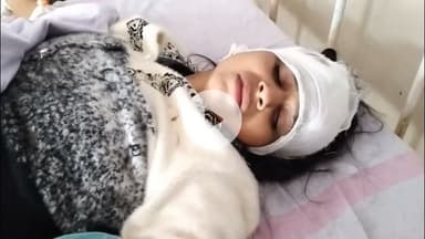 गुना नगर: गुना रेलवे स्टेशन पर बीना-नागदा ट्रेन में चढ़ते समय महिला गिरी, हालत गंभीर