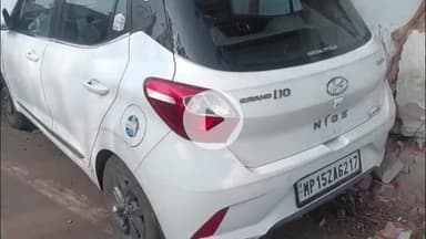 सागर नगर: तिलकगंज क्षेत्र में बड़ा हादसा टला, तेज रफ्तार कार मकान की दीवार से टकराई