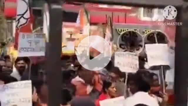 সোনামুখী: বেহাল রাস্তা, পঞ্চায়েত সমিতির অর্থ তছরুপ সহ বিভিন্ন দাবি নিয়ে  বিধায়ক উপস্থিতিত সোনামুখী ব্লকে গণডেপুটেশন দেওয়া হল