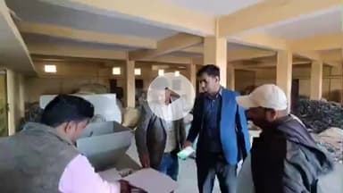 मधेपुरा: उप विकास आयुक्त ने मुरलीगंज और मधेपुरा में गोबरधन व प्लास्टिक अपशिष्ट प्रसंस्करण इकाइयों का निरीक्षण किया