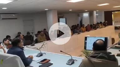 शाहजहांपुर: विकास भवन में सीएम डैशबोर्ड पर प्राप्तांक एवं ग्रेडिंग के आधार पर हुई समीक्षा बैठक, डीएम ने दिए निर्देश