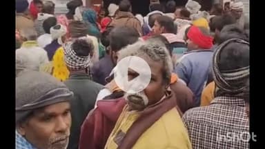 रामनगर: बडनपुर में एग्री जंक्शन वन स्टॉप शॉप पर मंगलवार को यूरिया वितरण हुआ, सैकड़ों किसानों की भीड़ उमड़ी