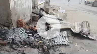 आंवला: आंवला में चाय-बीड़ी के खोखे में लगी आग, हजारों का सामान हुआ राख, पीड़ित ने पुलिस को दी तहरीर