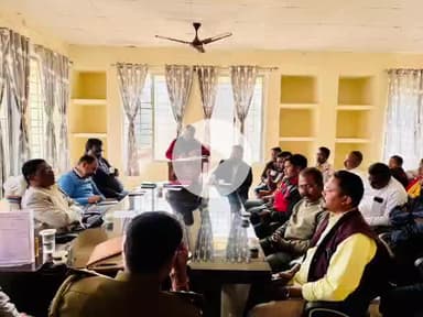 सिमडेगा: कल सिमडेगा में निकलेगी क्रिसमस कार्निवल शोभायात्रा, प्रशासन और कमिटी के बीच हुई बैठक