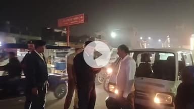 महाराजगंज: सक्सेना नगर चौराहा पर शराब पीकर वाहन चलाने वालों पर की गई सघन चेकिंग
