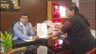 कैरो: कैरो लैम्पस में धान क्रय शुरू कराने की मांग के साथ पंचायत समिति सदस्य मधुलिका रानी ने डीसी को ज्ञापन सौंपा