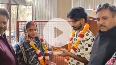 फर्रुखाबाद: मुस्लिम महिला ने पुत्र सहित धर्म परिवर्तन कर सनातन धर्म में वापसी की, हिंदू युवक से मंदिर में रचाई शादी