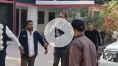 पतरघट: पतरघट अंचल कार्यालय में रिश्वत लेते राजस्व कर्मचारी को विजिलेंस टीम ने किया गिरफ्तार