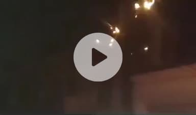 रूड़की: कृष्णा नगर की गली नंबर 20 में बिजली के पोल में अचानक लगी आग, फायर ब्रिगेड ने कड़ी मेहनत से पाया आग पर काबू