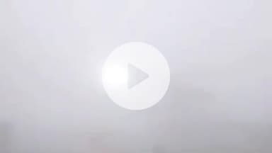 फर्रुखाबाद: जिले में सर्दी और कोहरे का प्रकोप जारी, लोग लाइट जलाकर चल रहे वाहन, सुबह से आग का सहारा लेते दिखे