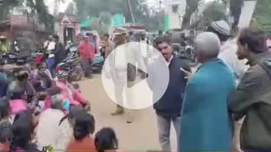 கொல்லிமலை: பெரியகோவிலூரில் மலைவாழ் மக்கள் திடீரென சாலை மறியல் போராட்டத்தில் ஈடுபட்டதால் பரபரப்பு ஏற்பட்டுள்ளது