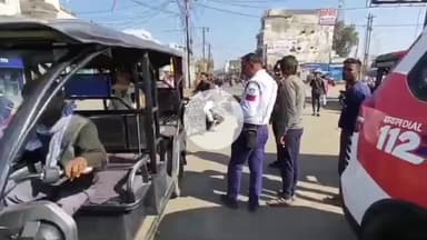 बीना: गांधी तिराहे पर ई-रिक्शा चालकों के खिलाफ पुलिस की कार्रवाई, चालान काटे गए