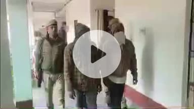 बलरामपुर: आयुष्मान कार्ड के बहाने जमीन हड़पने का एसपी ने किया खुलासा, गैण्डास बुजुर्ग पुलिस ने 3 शातिर आरोपियों को गिरफ्तार किया