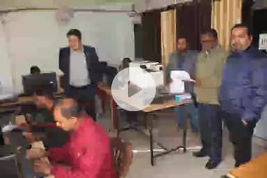 सिमडेगा: सिमडेगा में अनुकंपा पर नियुक्त कर्मियों की कंप्यूटर दक्षता परीक्षा आयोजित की गई