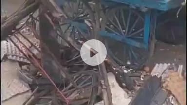 खड्डा: हनुमानगंज में तेज रफ्तार ब्रेजा कार ने अंडा ठेले को मारी टक्कर, 15 वर्षीय किशोर घायल, इलाज जारी