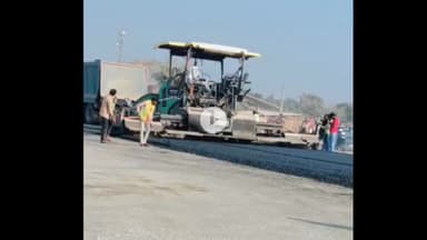 शिवपुरी: अमोला क्रेशर गांव के पास एनएच-27 फोर-लेन की मरम्मत शुरू, दुर्घटनाओं में आएगी कमी