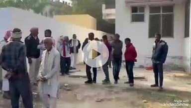 मिर्ज़ापुर: लालगंज के पगार स्थित एक राइस मिल में पट्टी में फंसकर बिहार के युवक की गई जान, गांव के लोगों ने मुआवजा देने की की मांग